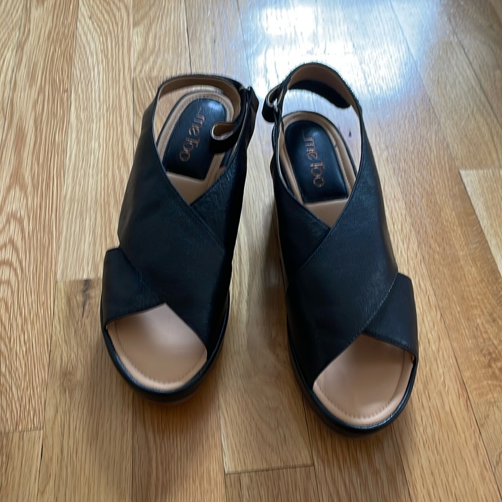 Me Too black sandal brand new